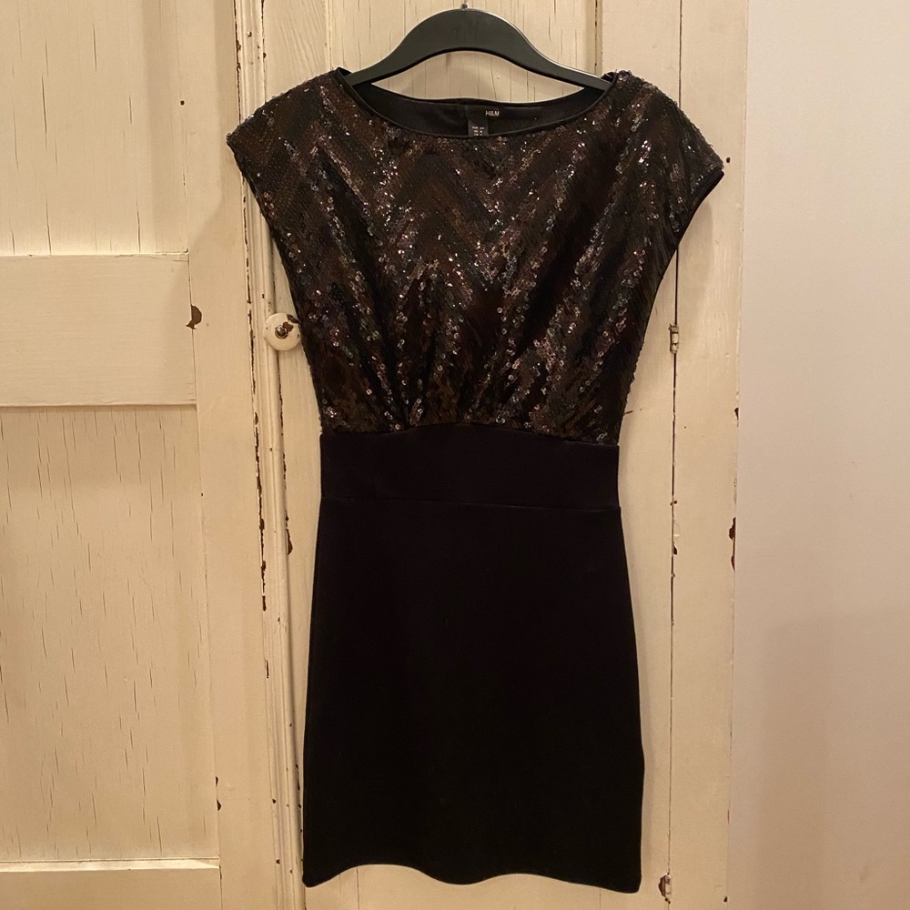 H&M Black sequin dress size 4